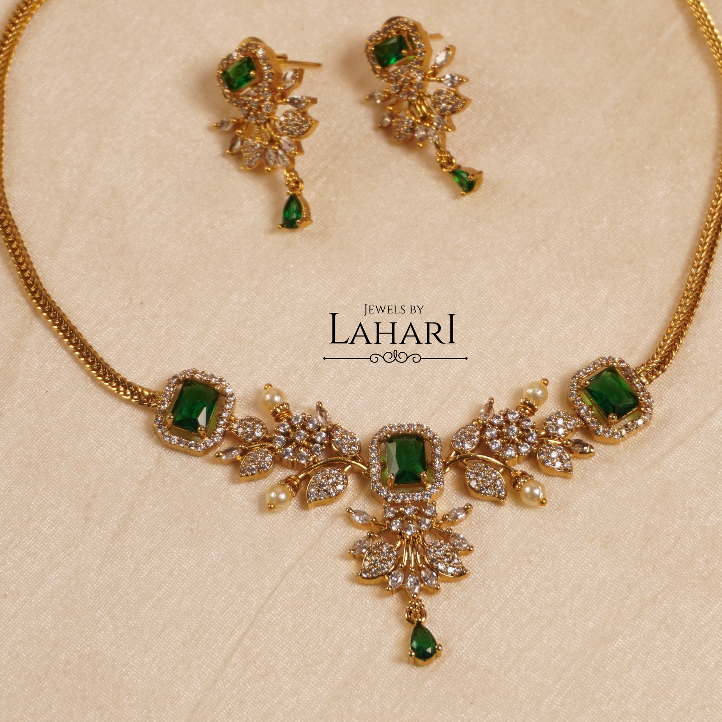 Aaradhya Minimal Necklace Set (Available in 8 colors)