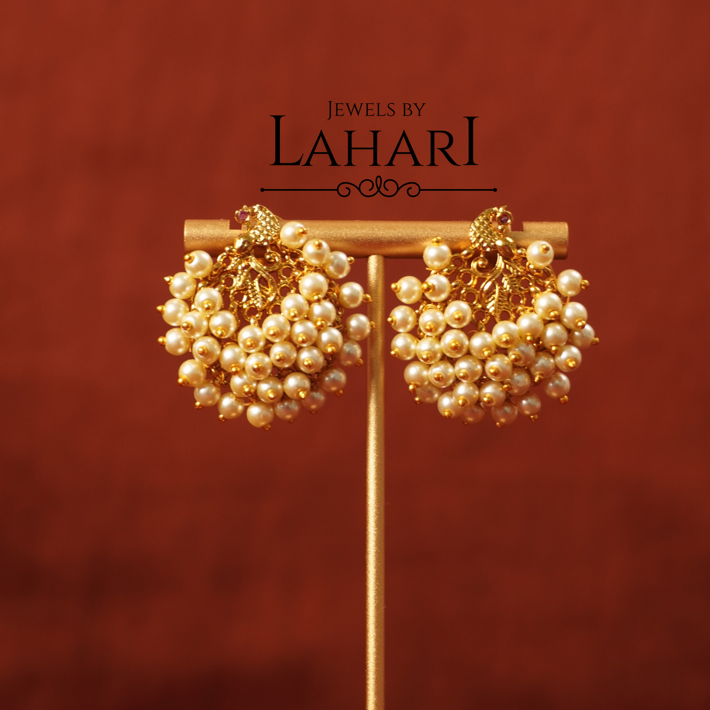 Mayuri Cluster Studs