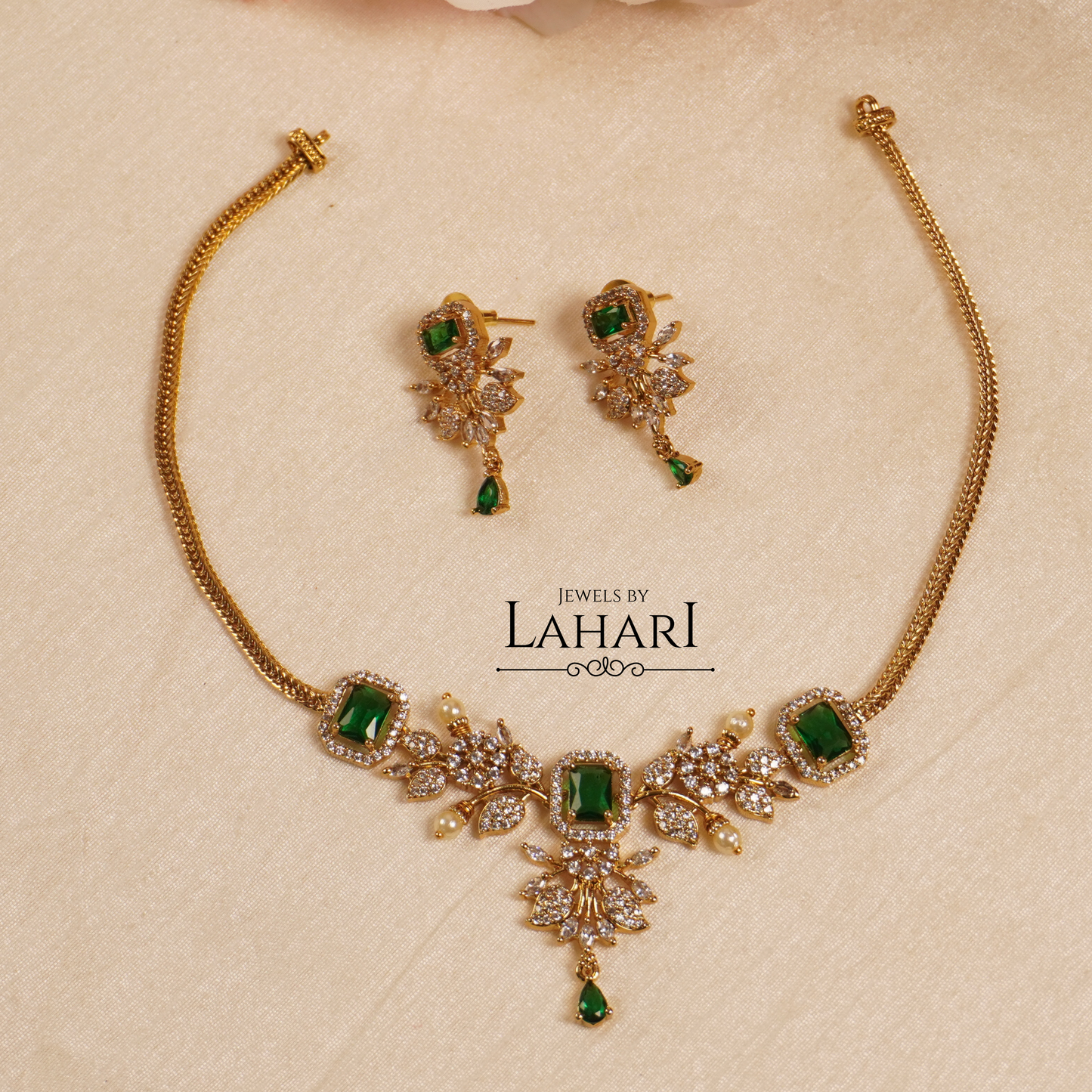 Aaradhya Minimal Necklace Set (Available in 8 colors)