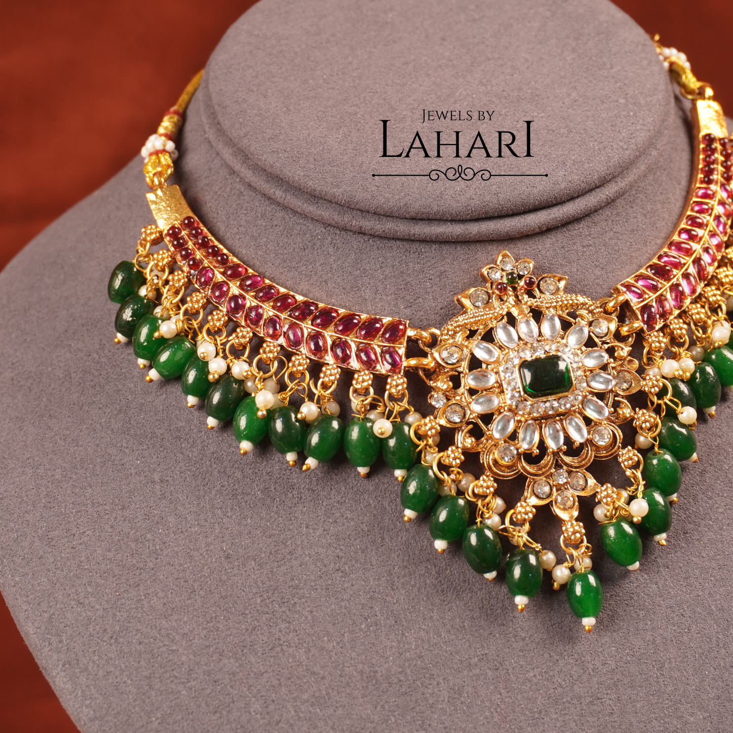 Rajvanshi Necklace Set