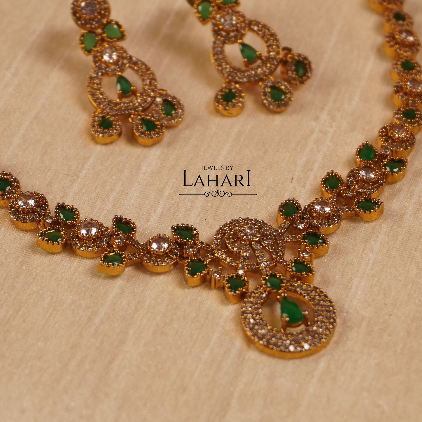 Regal Bloom Necklace Set (Available in 3 colours)